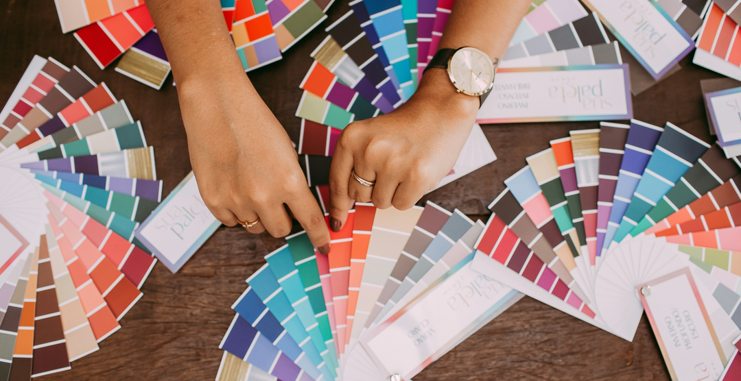 Cómo combinar arte y color en tu decoración: guía práctica para elegir la obra perfecta